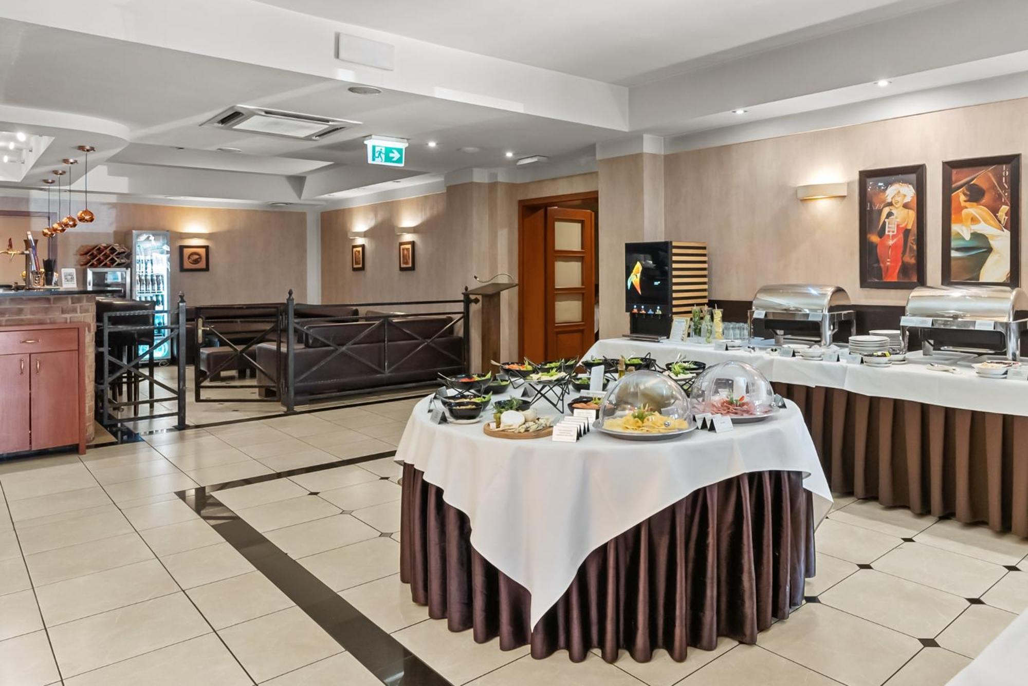 Hotel Diament Vacanza Katowice - Siemianowice Siemianowice Śląskie Екстериор снимка