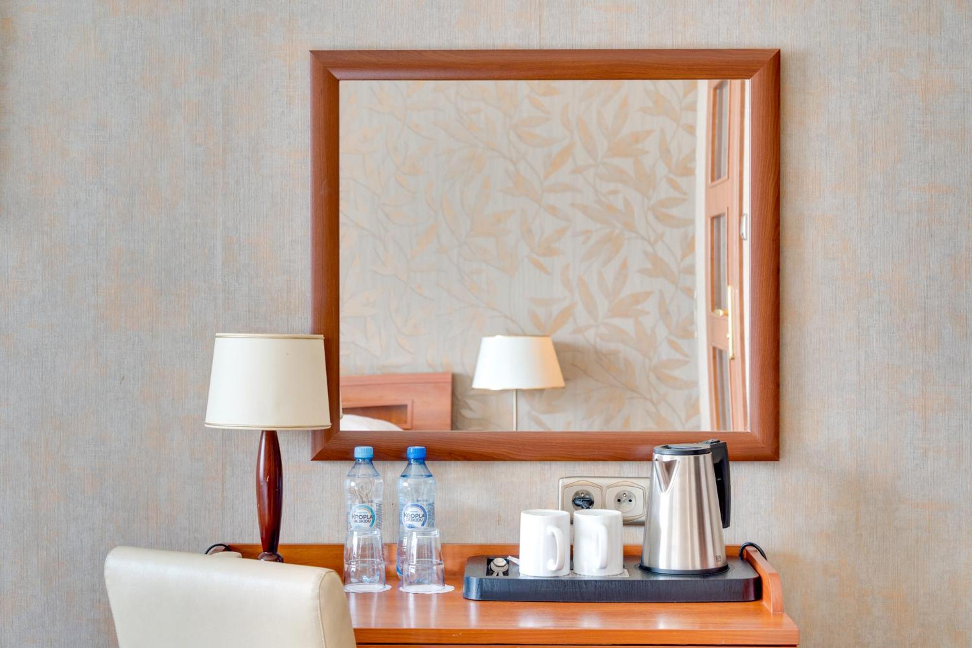 Hotel Diament Vacanza Katowice - Siemianowice Siemianowice Śląskie Екстериор снимка